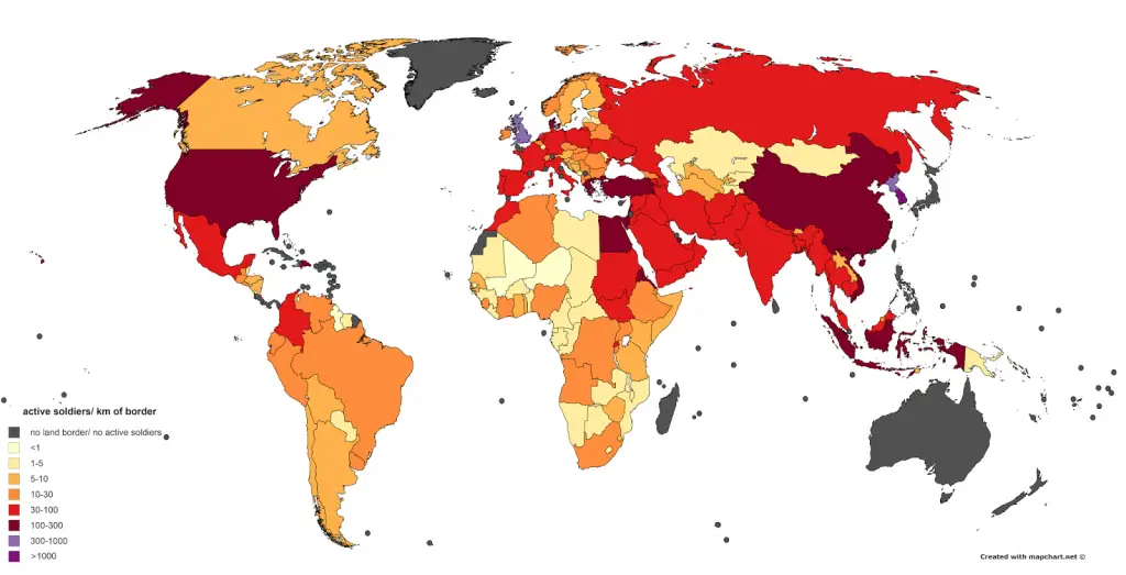 Number of active soldiers per km of land border - Vivid Maps