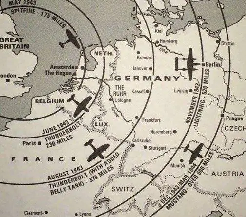 A map of the distance WW2 fighters can fly from the UK mainland