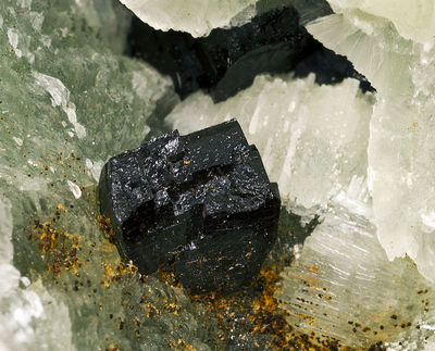 Babingtonite